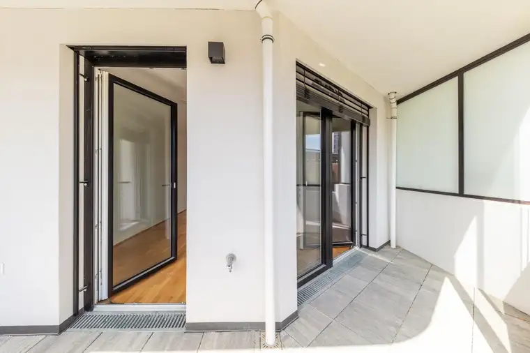 Kleine Stadtwohnung mit Balkon und perfekter Infrastruktur! mit gratis Jahreskarte Wr. Linien