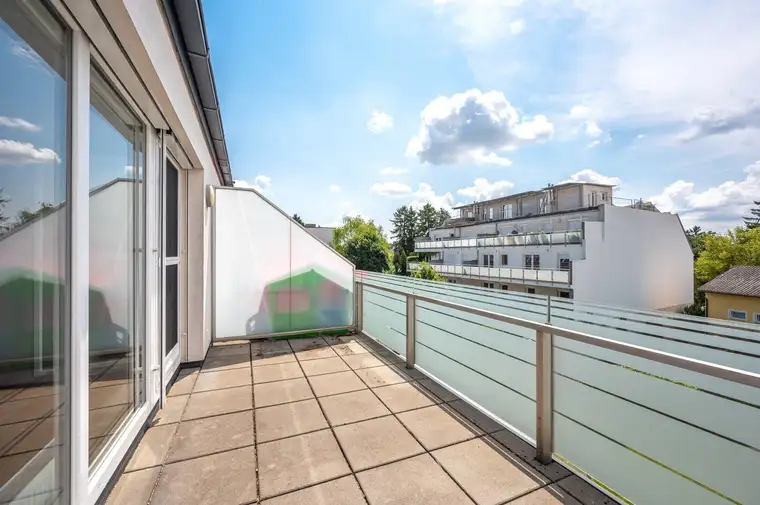 Julia Kolarik, JuNi Immobilien GmbH