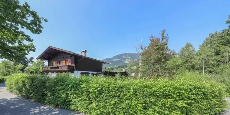Sanierungsbedürftiges Haus in ruhiger, sonniger Lage mit Kaiserblick– Direktverkauf