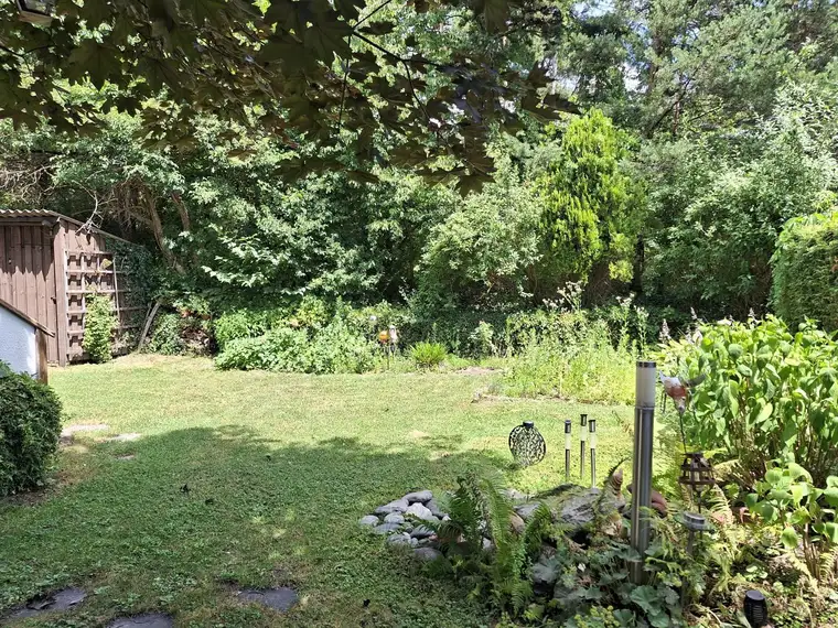 Leistbares Heim. Doppelhaushälfte mit großem Garten. Toplage.