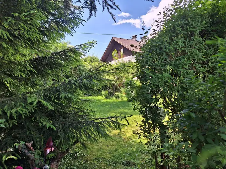 Seltenes Angebot. Einfamilienhaus mit wunderbarem Garten. Toplage in Amras.