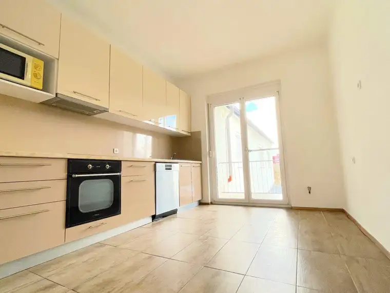 Vollsanierte 4-Zimmer-Wohnung in Eisenstadts Bestlage mit Balkon &amp; Stellplatz