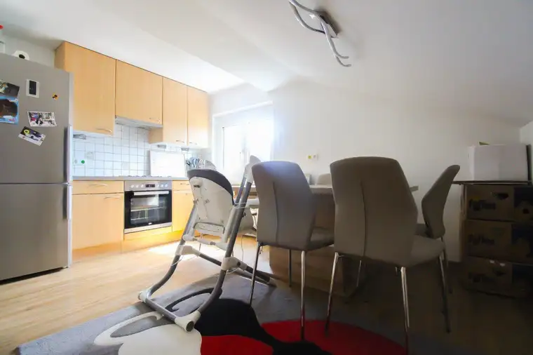 Attnang-Puchheim: Moderne zentralgelegene 94m² Etagenwohnung