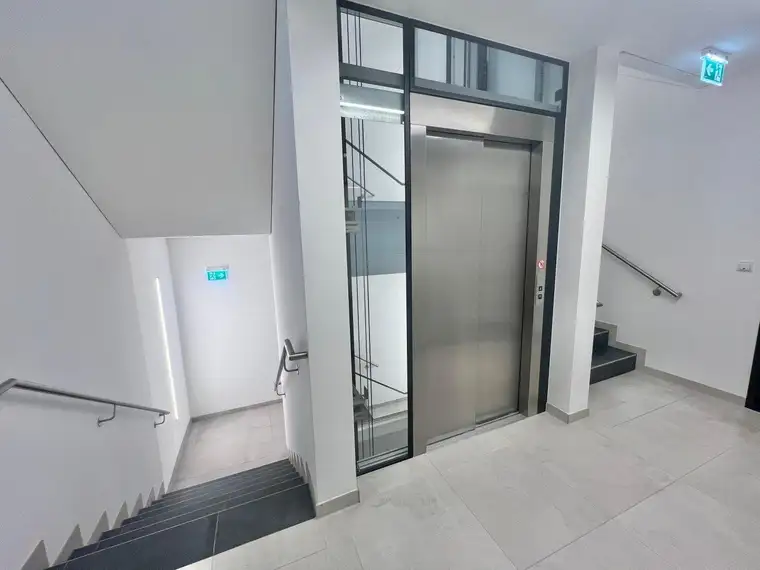 ***ERSTBEZUG 1.STOCK - VORSTADTFLAIR, 3 ZIMMER, BALKON, ENERGIEEFFIZIENT***