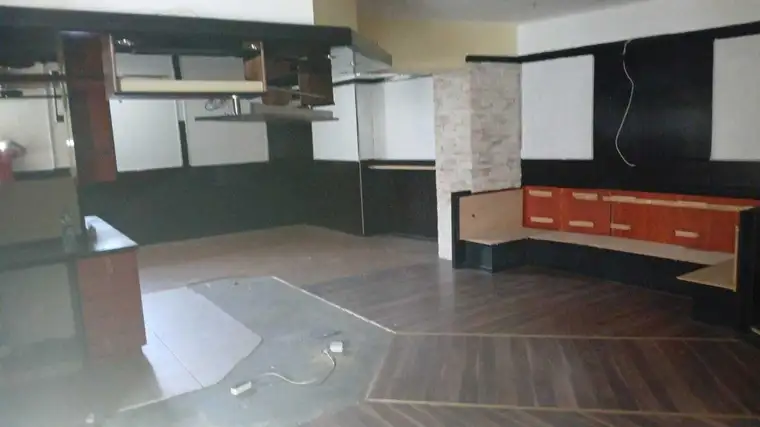 Attraktive Gewerbe-/Bar-Fläche in Wiener Neustadt: 100m² für nur 749€ mtl.