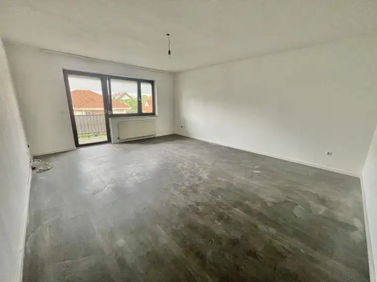 OPTIMAL GESCHNITTENE 3-ZIMMER WOHNUNG IN TRAISKIRCHEN