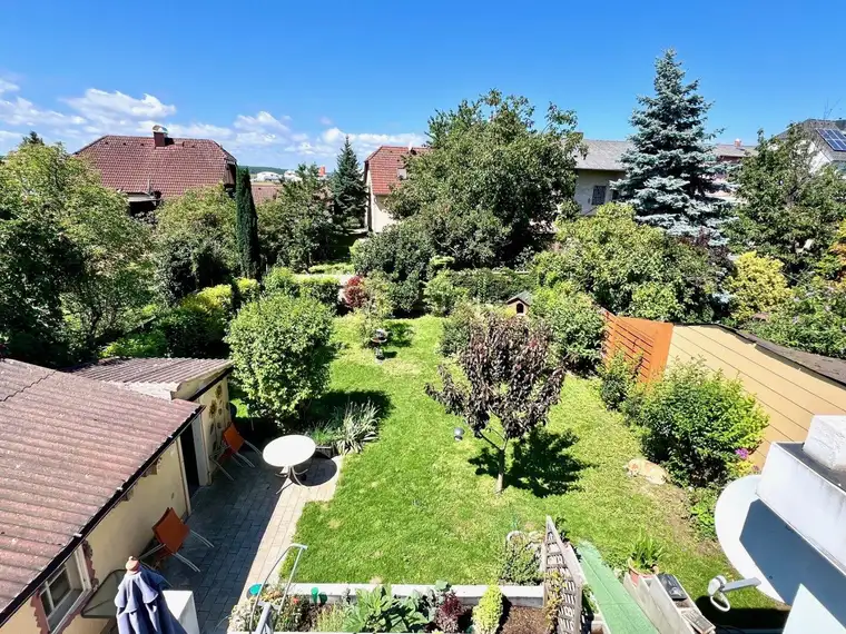 Gemütliches Einfamilienhaus in Horn: Gepflegt mit idyllischen Garten und 2 Terrassen!