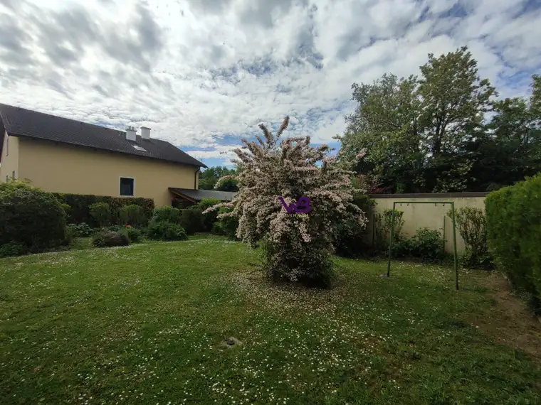 ***Perfektes Bauträger-Grundstück***700 m2 große Eckliegenschaft mit Altbestand zu verkaufen ***3 WE möglich***! Kaufpreis nochmals reduziert!!!