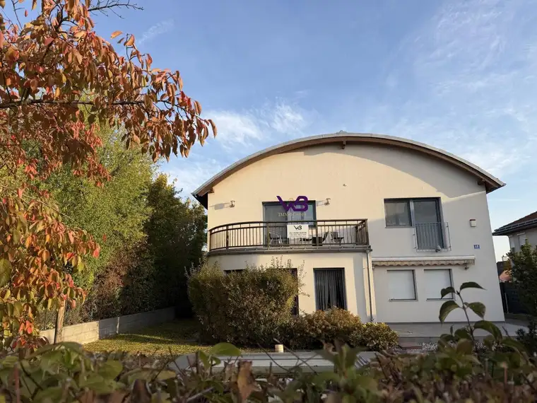 360° Rundgang-Großzügiges Einfamilienhaus mit 360 m² Nutzfläche, Garage und Swimmingpool!