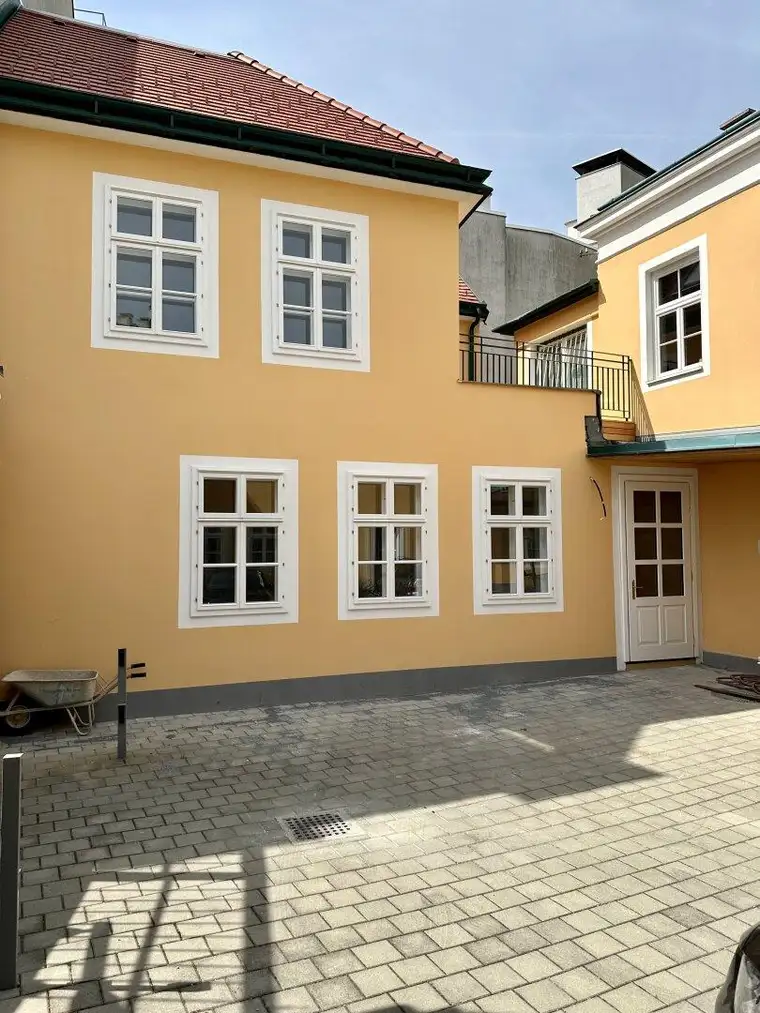 Generalsaniertes Büro/Praxis auf 123m² beim Grünen Markt in 2500 Baden