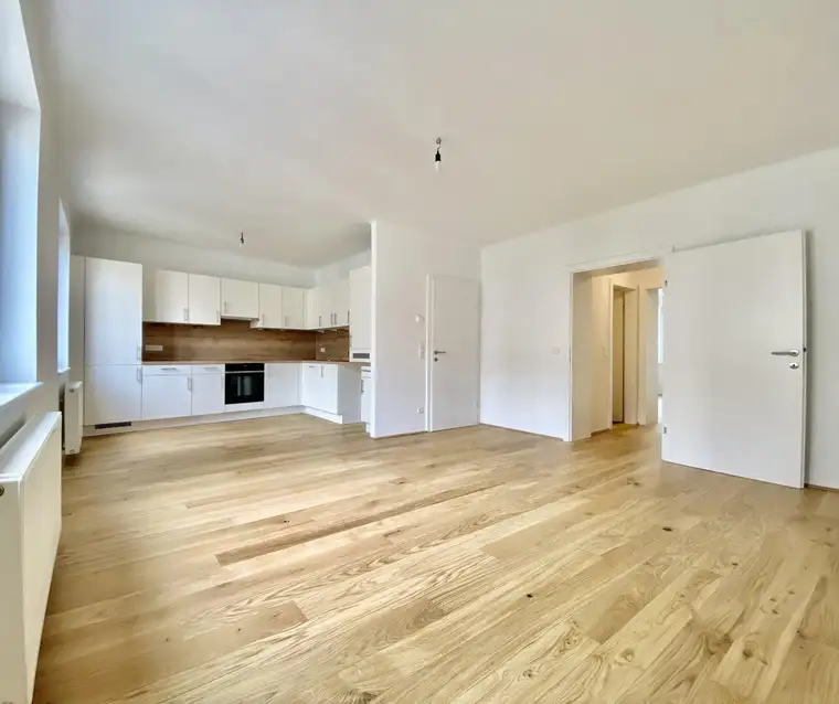 NEUE Einbauküche! Sanierte Mietwohnung in 1190 Wien - 60m² // 2 Zimmer // Lift!