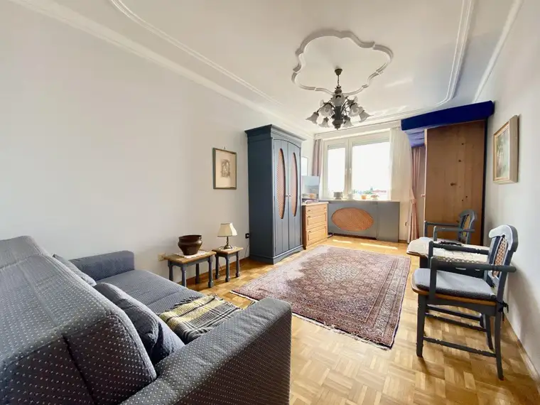 Große 3 Zimmer Wohnung in Wels: 84m² // Lift // NUR 149.000€!