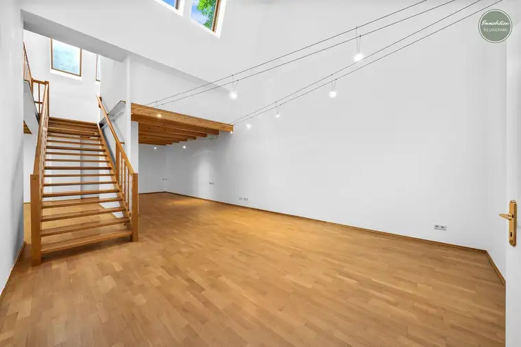 City Loft | 5 Zimmer Wohnung mit 187m² | Maisonette in Innenhoflage