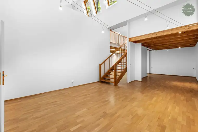 City Loft | 5 Zimmer Wohnung mit 187m² | Maisonette in Innenhoflage
