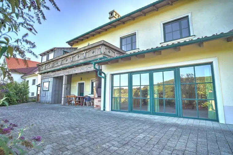 Ruhig gelegenes Haus am Waldrand mit Sauna, Whirlpool und Doppelgarage