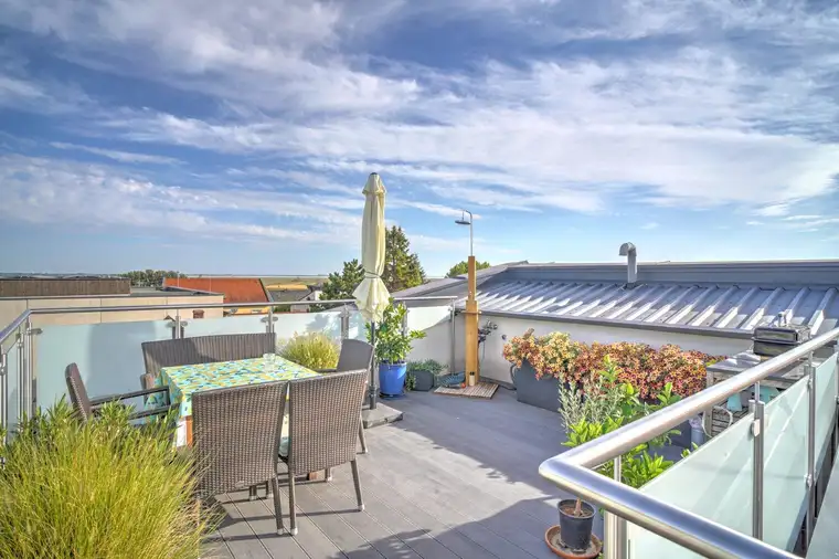 Hochwertige Wohnung mit Dachterrasse und Seeblick in Ruhelage nahe dem Neusiedlersee