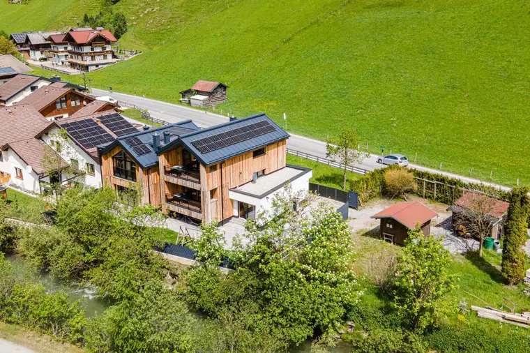 EINZIGARTIGES DOPPELHAUS IN GROßALR