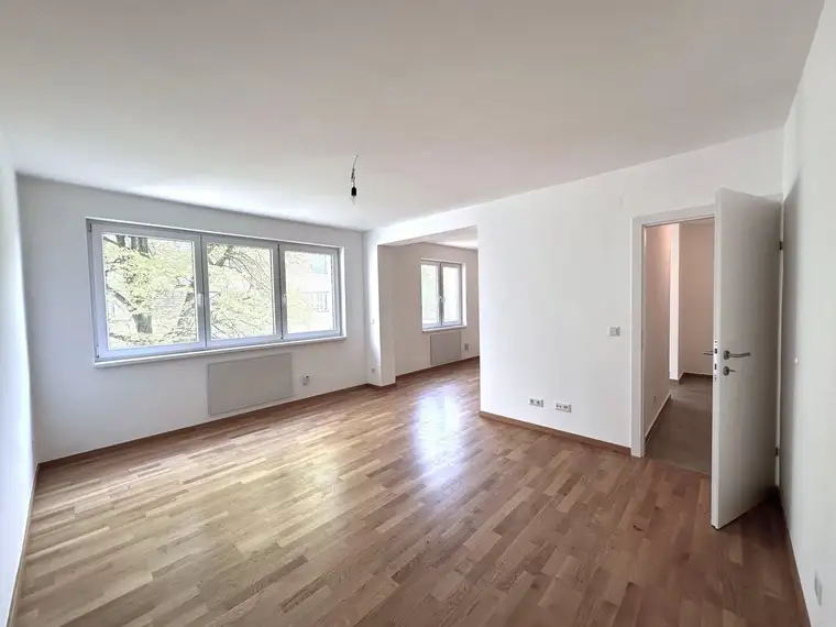 ERSTBEZUG nach SANIERUNG - lichtdurchlutete 2 -3 Zimmerwohnung - perfekter Schnitt - Breitenfurt bei Wien