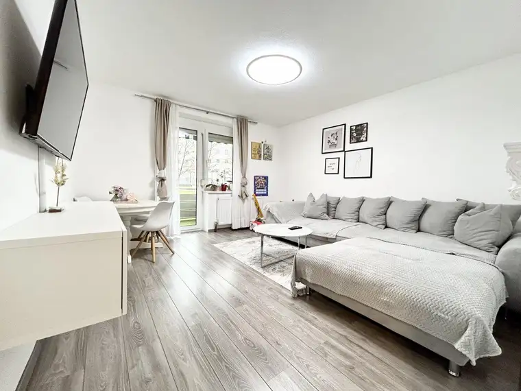 Wohntraum in Urfahr: Renovierte 2,5-Zimmer Wohnung mit Balkon und Innenhofblick