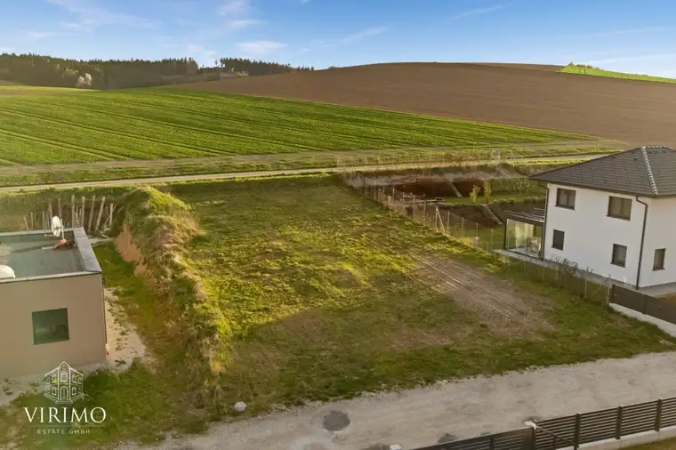 Traumhaftes unverbaubares Baugrundstück in Pennewang/Wiesham – 888m² für Ihr Eigenheim!