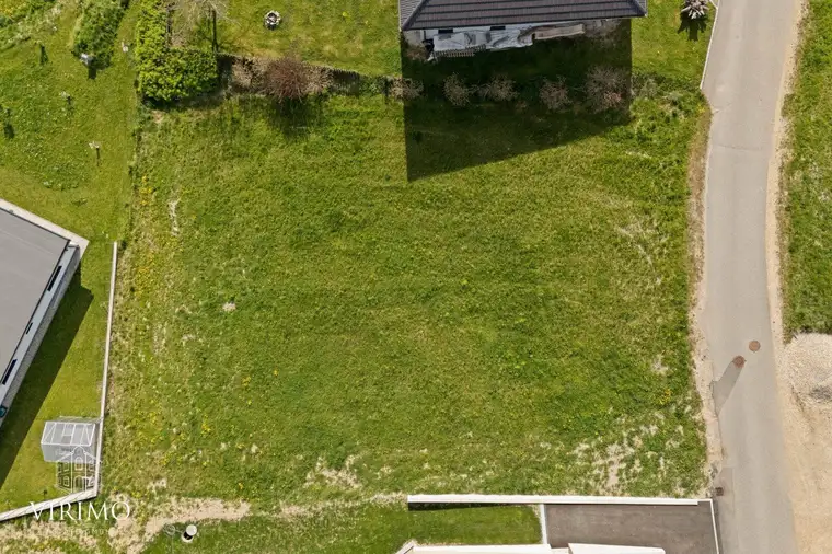 Traumhaftes Baugrundstück in sonniger Aussichtslage – zentral gelegen in Taiskirchen