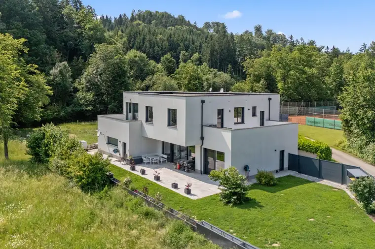 Einzigartige Luxus-Villa in Ohlsdorf – traumhafte Lage, modernes Design &amp; großzügiger Raumkomfort