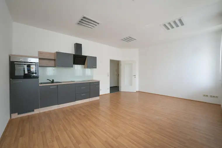 Gemütliche 2-Zimmer-Wohnung mit Garage in Thalheim bei Wels