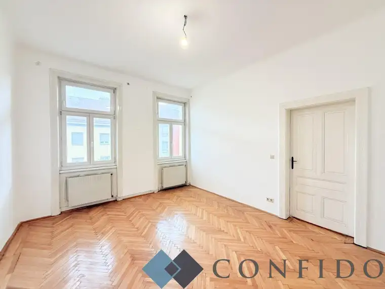 WOHNUNGSEIGENTUM AM STÖBERPLATZ - Sanierungsbedürftige 2 Zimmerwohnung in ansprechender Lage!