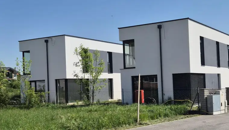 Schlüsselfertig! Einfamilienhaus mit wunderschöner Aussicht! Sofort verfügbar!