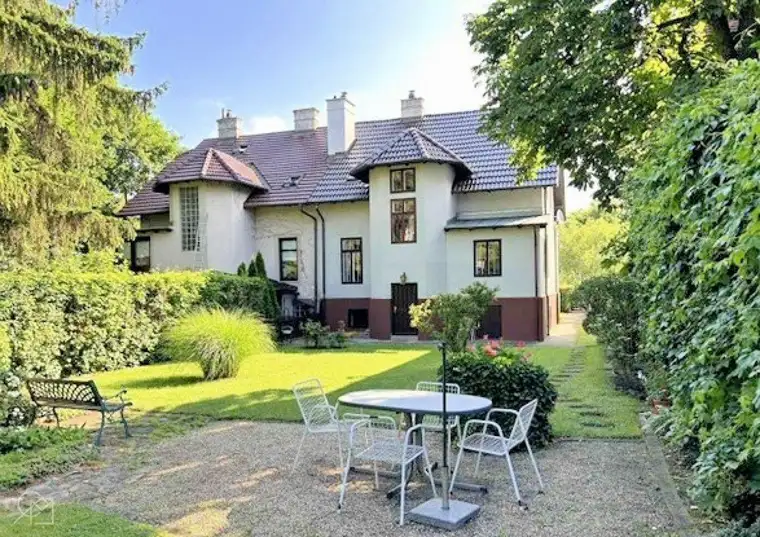 VILLA mit GARTENROMANTIK zum VERLIEBEN ** AUSBAUPOTENZIAL ** ZENTRUMNÄHE Perchtoldsdorf