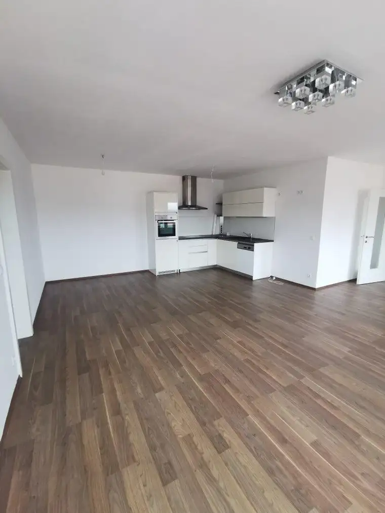Großzügige Wohnung in zentraler Lage in Köflach