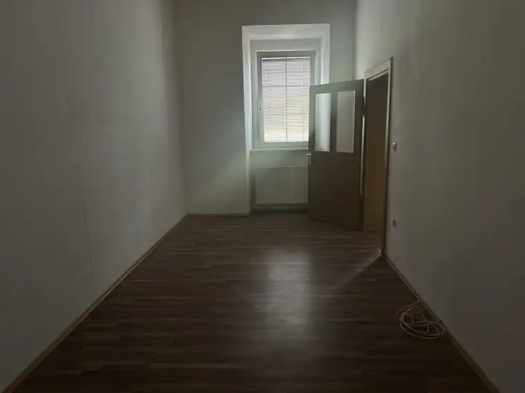 Vollsanierte 1-Zimmer-Wohnung mit Terrasse in Hohenau – Ihr neues Zuhause! Miete: 459,65 €
