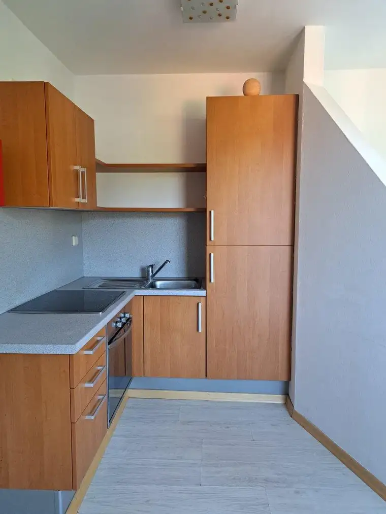 Gemütliche 45,38 m² Dachgeschoss-Wohnung in mitten von Köflach – sofort verfügbar!