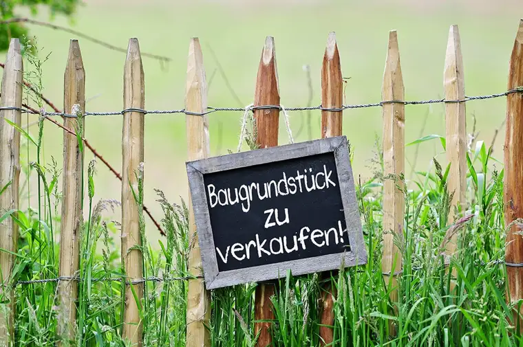 BAUGRUNDSTÜCK am Ortsrand in toller Lage