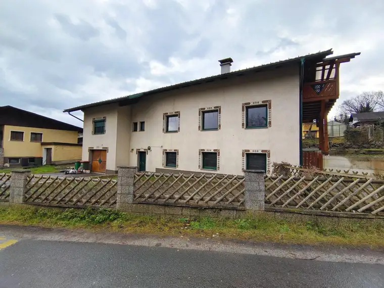 Große Liegenschaft - Potential für viel Wohnraum in sehr guter Lage! Provisionsfrei für den Käufer!