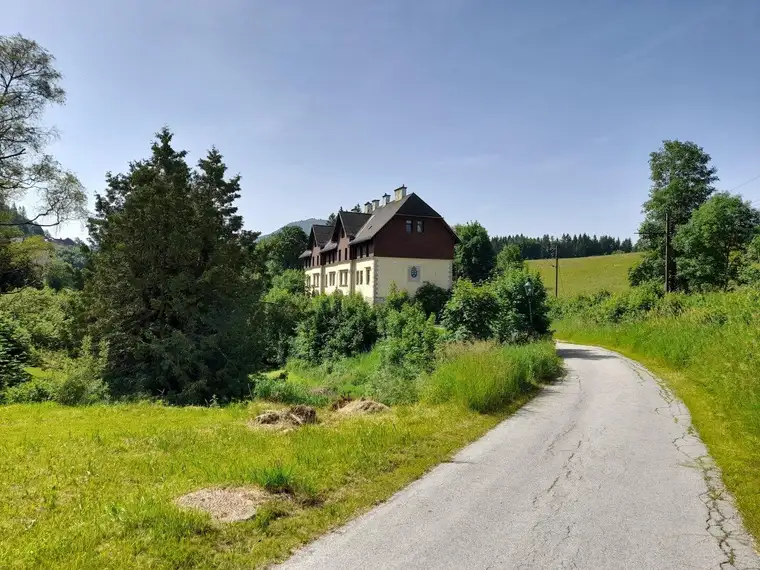 Zinshaus mit 17 Wohnungen in Mariazell Nähe Zentrum I Erlaufsee I Hubertussee I Skigebiet I Flugplatz