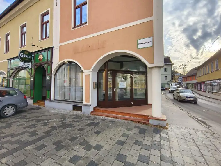 Top-Lage wenige Schritte neben dem Hauptplatz – Perfekte Sichtbarkeit für Ihr Geschäft oder Büro!