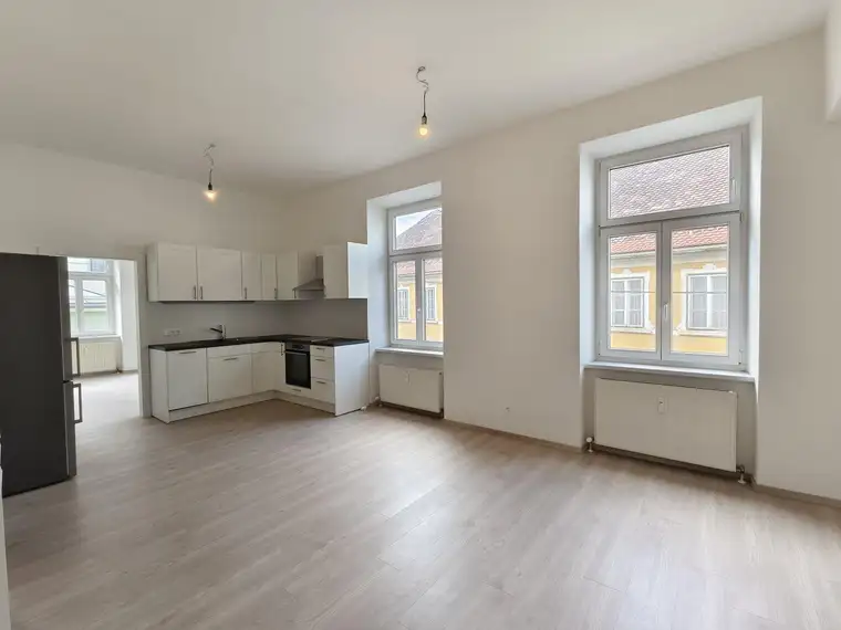 3-Zimmer-Wohnung im Zentrum von Mürzzuschlag – ca. 78 m², neuwertige Küche, top Lage!