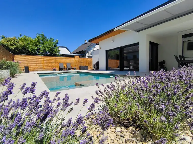 Exklusiver Bungalow in Grünruhelage ein Wohnen auf höchstem Niveau nahe G3