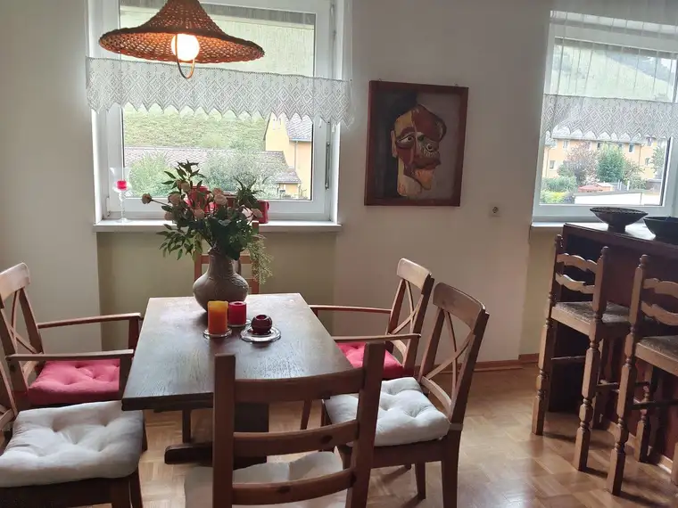 Gemütliche 4-Zimmer Wohnung mit Loggia und Parkplatz nahe Leopoldsteinersee und Skigebiet