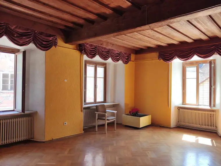 Historisches Wohn- Geschäftshaus kein Denkmalschutz - das „Seiler-Haus“ im Herzen der Altstadt