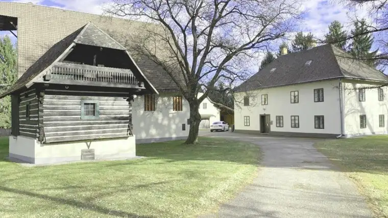 Wohnen und Arbeiten in Klagenfurt - Bauernhaus in der Stadt