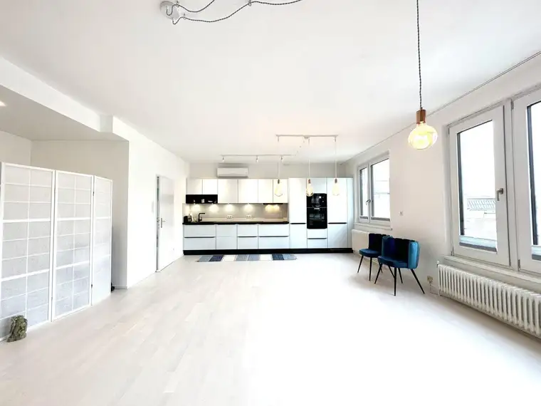 Tatjana Grinninger, Tatjana Grinninger Immobilien
