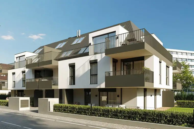 Tatjana Grinninger, Tatjana Grinninger Immobilien