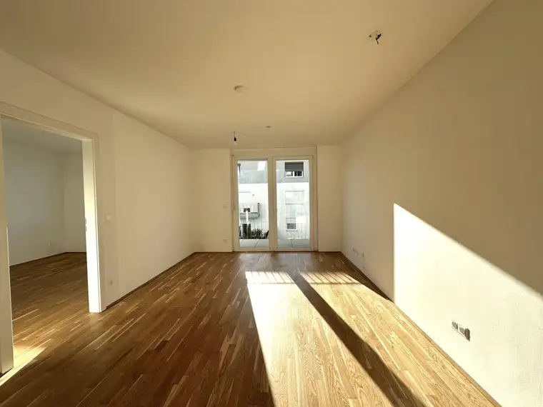 Tatjana Grinninger, Tatjana Grinninger Immobilien