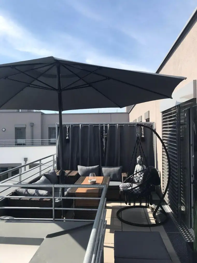 Tatjana Grinninger, Tatjana Grinninger Immobilien