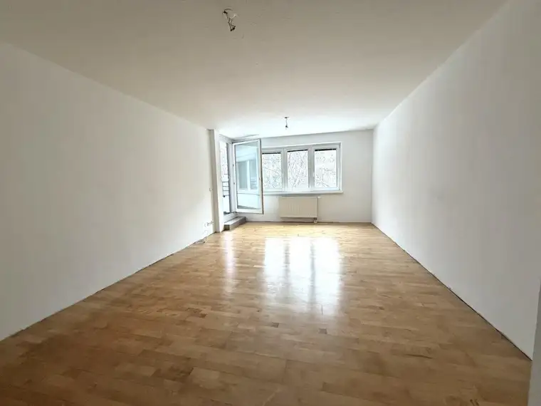 Tatjana Grinninger, Tatjana Grinninger Immobilien