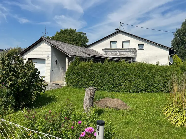 Älteres Bestandshaus mit Potential!
