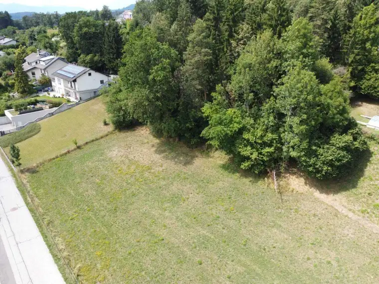 Klagenfurt-Pitzelstätten -- Sonniger Baugrund in familienfreundlicher Siedlungslage