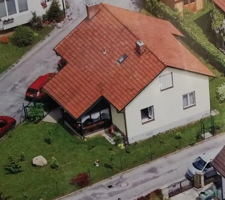 Einfamilienhaus mit 7 Zimmern und Garten in Aspang Markt